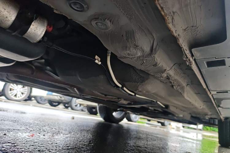 Used Bestune T77 2019 230 TID Automatic Luxury Version China VI Emission Standard Chassis Rear Right