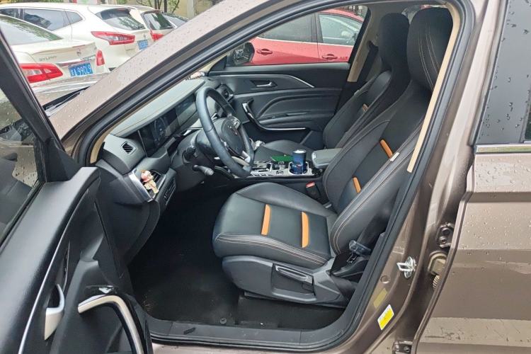 Used Bestune T77 2019 230 TID Automatic Luxury Version China VI Emission Standard Left Front Seat