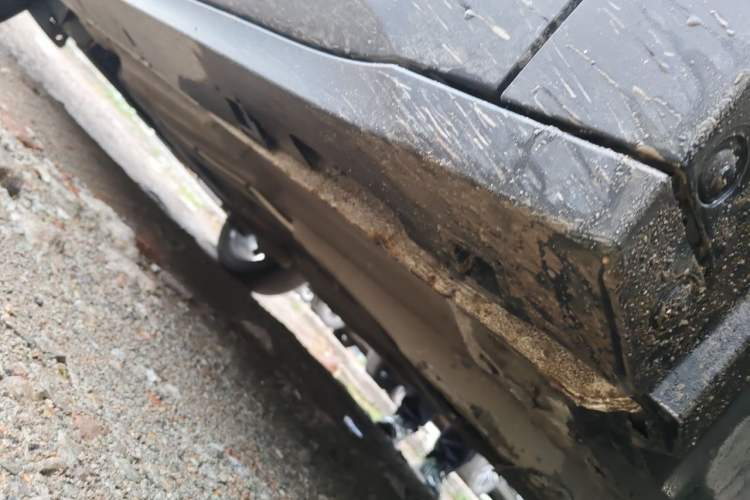 Used Bestune T77 2019 230 TID Automatic Prestige Version China V Emission Standard Chassis Front Right