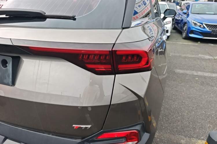 Used Bestune T77 2019 Facelift 230 TID Automatic Luxury Version China VI Emission Standard Right Rear Taillight