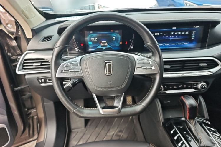 Used Bestune T77 2019 Facelift 230 TID Automatic Luxury Version China VI Emission Standard Steering Wheel