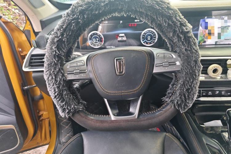 Used Bestune T77 2019 230 TID Automatic Prestige Version China V Steering Wheel