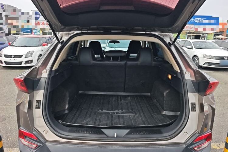 Used Bestune T77 2019 Facelift 230 TID Automatic Luxury Version China VI Emission Standard Trunk