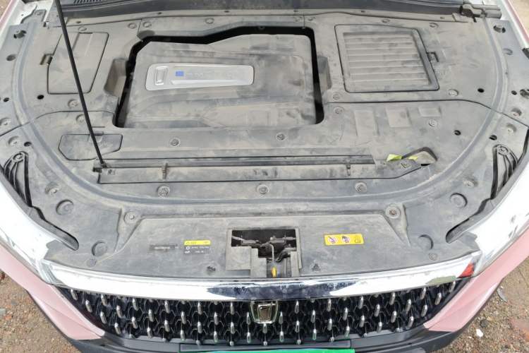 Used Bestune T77 2019 230 TID Automatic Prestige Version China V Emission Standard Engine Bay