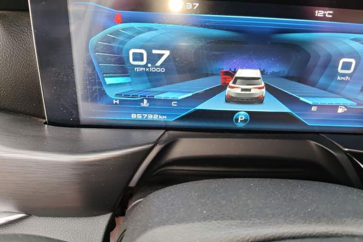 Used Bestune T77 2019 230 TID Automatic Prestige Version China V Emission Standard Odometer Close Up