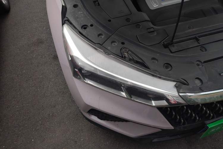 Used Bestune T77 2019 230 TID Automatic Luxury Version National V Right Front Headlight