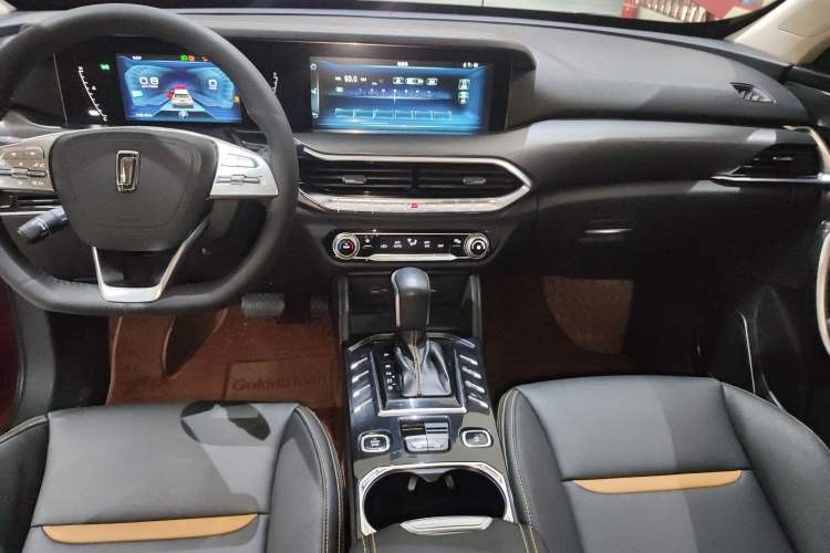 Used Bestune T77 2019 230 TID Automatic Luxury Version National V Audio And AC Panel