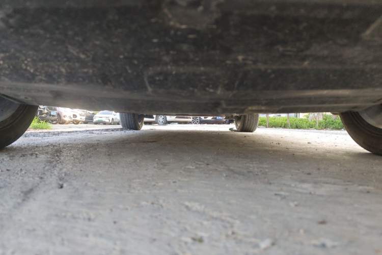 Used Bestune T77 2019 230 TID Automatic Luxury Version China VI Emission Standard Chassis Front