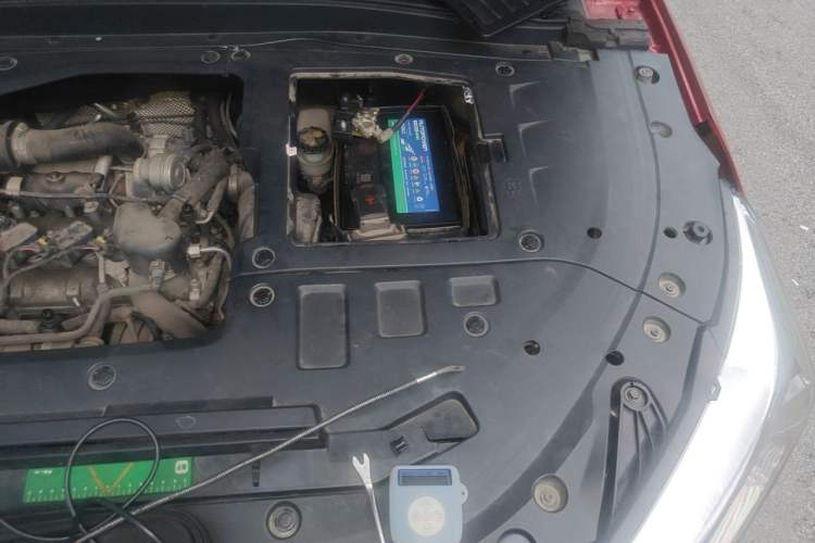 Used Bestune T77 2019 230 TID Automatic Prestige Version China V Emission Standard Engine Bay Left