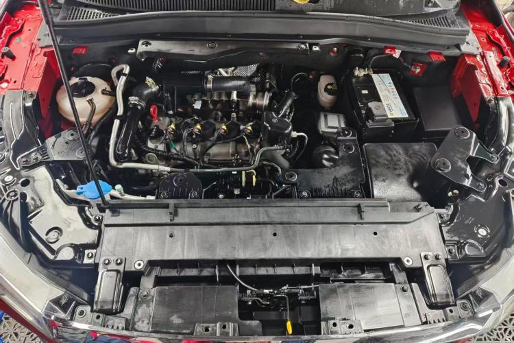 Used Bestune T77 2019 Facelift 230 TID Automatic Luxury Version China V Emission Standard Engine Bay