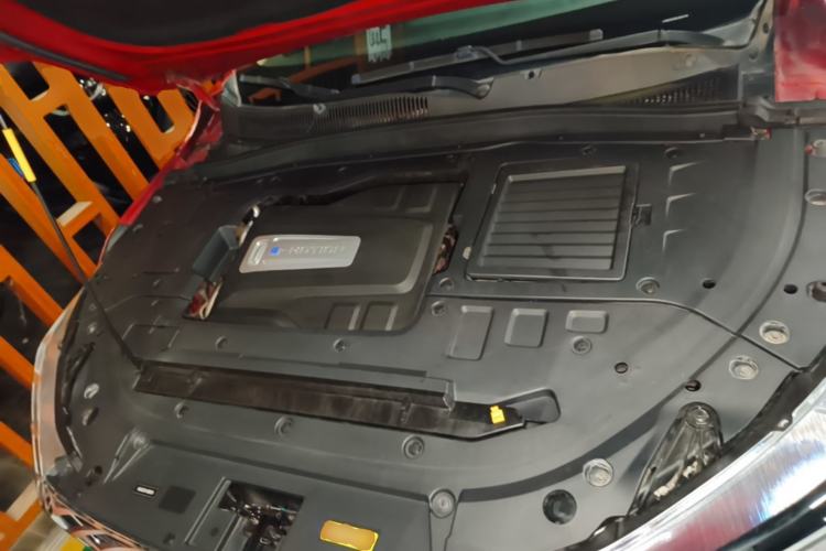 Used Bestune T77 2019 230 TID Automatic Luxury Version China VI Emission Standard Engine Bay