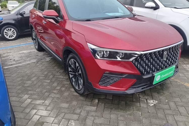 Used Bestune T77 2019 230 TID Automatic Luxury Version China VI Emission Standard Front Right 45 Deg