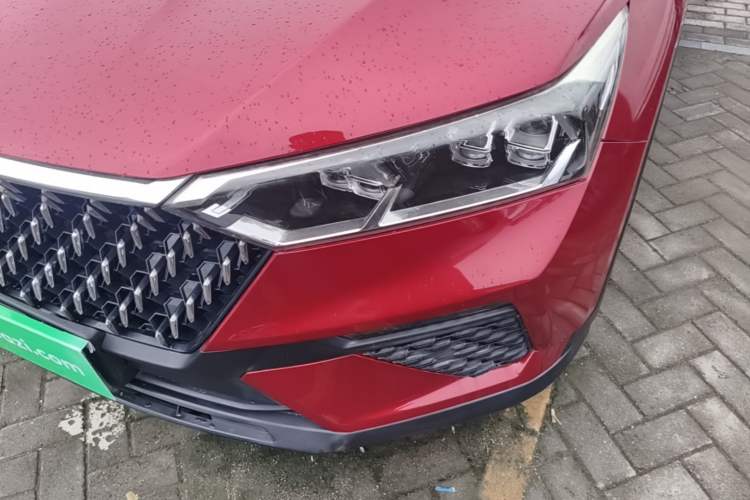 Used Bestune T77 2019 230 TID Automatic Luxury Version China VI Emission Standard Left Front Headlight