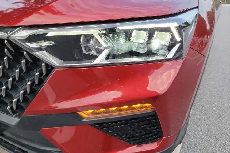 Used Bestune T77 2019 230 TID Automatic Prestige Version China V Emission Standard Left Front Headlight