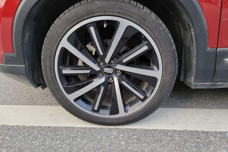 Used Bestune T77 2019 230 TID Automatic Prestige Version China V Emission Standard Left Front Wheel Hub