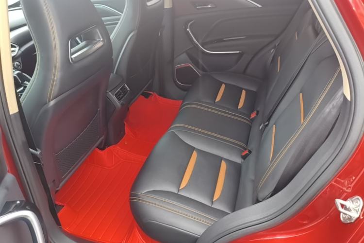Used Bestune T77 2019 230 TID Automatic Luxury Version China VI Emission Standard Left Rear Seat