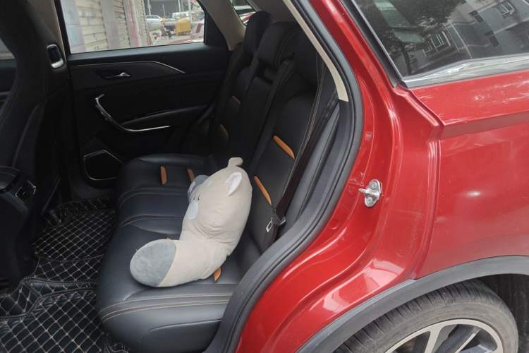 Used Bestune T77 2019 230 TID Automatic Prestige Version China V Emission Standard Left Rear Seat