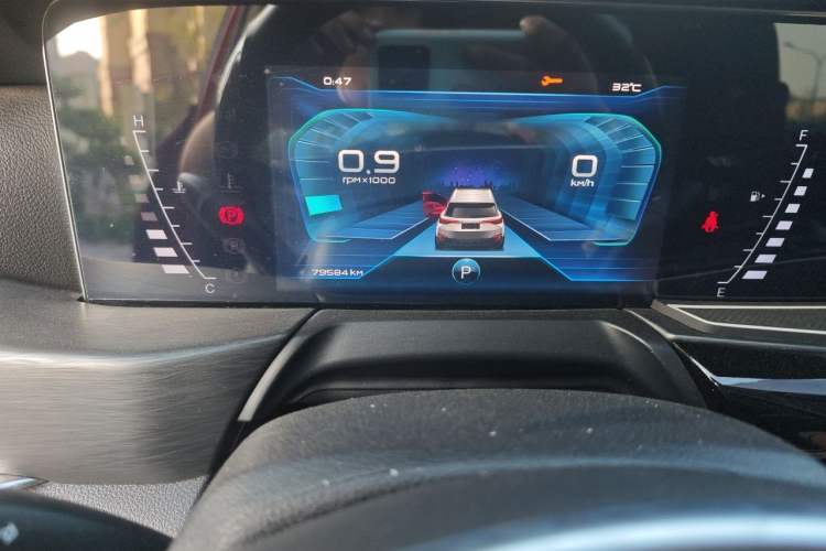 Used Bestune T77 2019 230 TID Automatic Luxury Version China VI Emission Standard Odometer Close Up