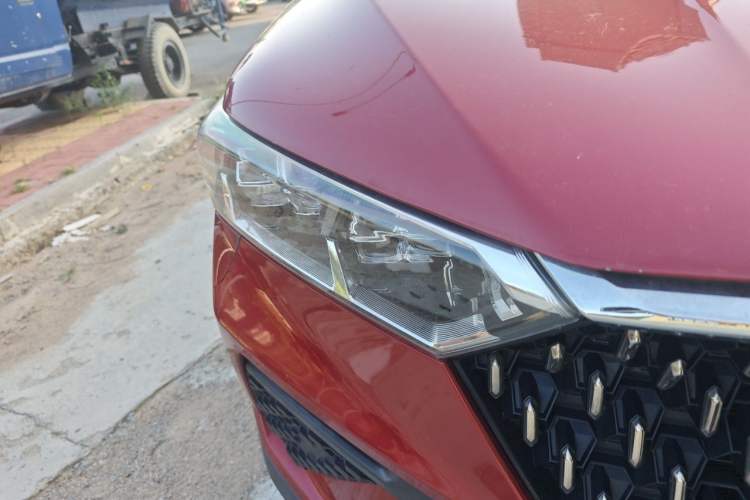 Used Bestune T77 2019 230 TID Automatic Luxury Version China VI Emission Standard Right Front Headlight