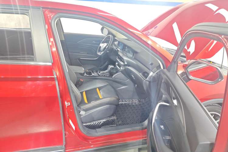 Used Bestune T77 2019 Facelift 230 TID Automatic Luxury Version China V Emission Standard Right Front Seat