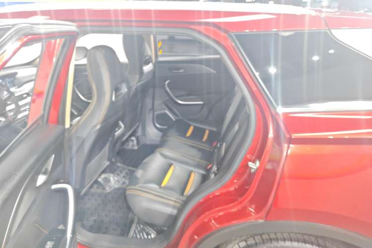 Used Bestune T77 2019 Facelift 230 TID Automatic Luxury Version China V Emission Standard Right Rear Seat