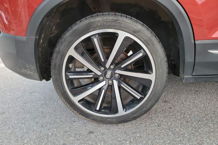 Used Bestune T77 2019 230 TID Automatic Prestige Version China V Emission Standard Right Rear Wheel Hub