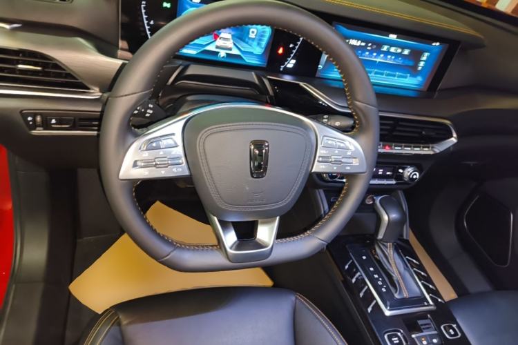 Used Bestune T77 2019 230 TID Automatic Luxury Version China VI Emission Standard Steering Wheel