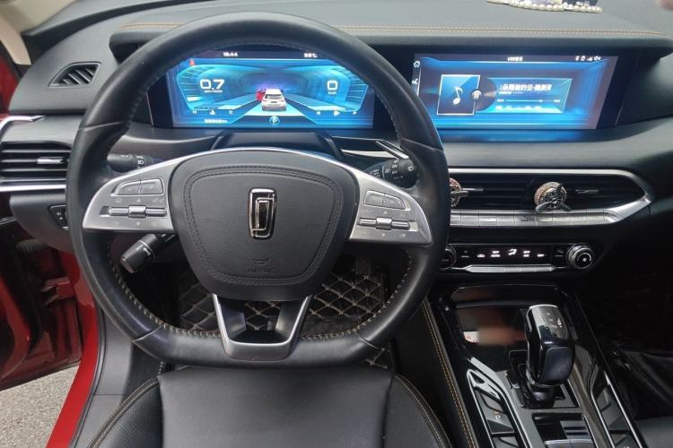 Used Bestune T77 2019 230 TID Automatic Prestige Version China V Emission Standard Steering Wheel