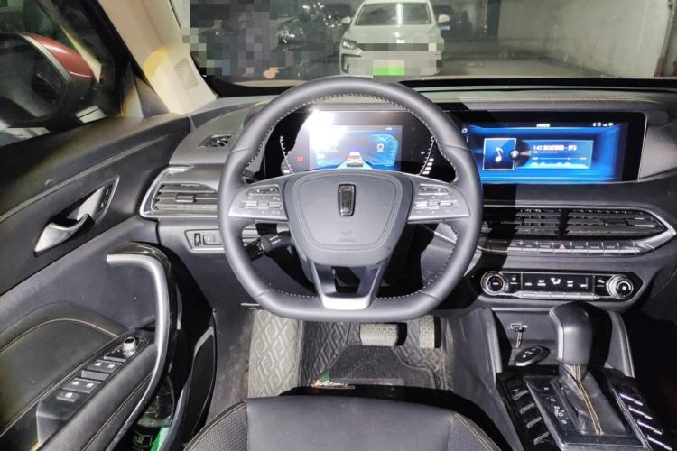 Used Bestune T77 2019 230 TID Automatic Luxury Version National V Steering Wheel