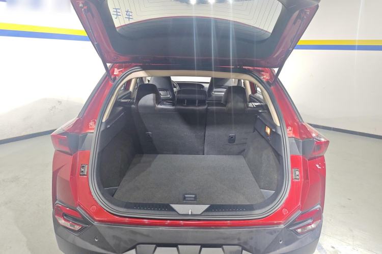 Used Bestune T77 2019 Facelift 230 TID Automatic Luxury Version China V Emission Standard Trunk