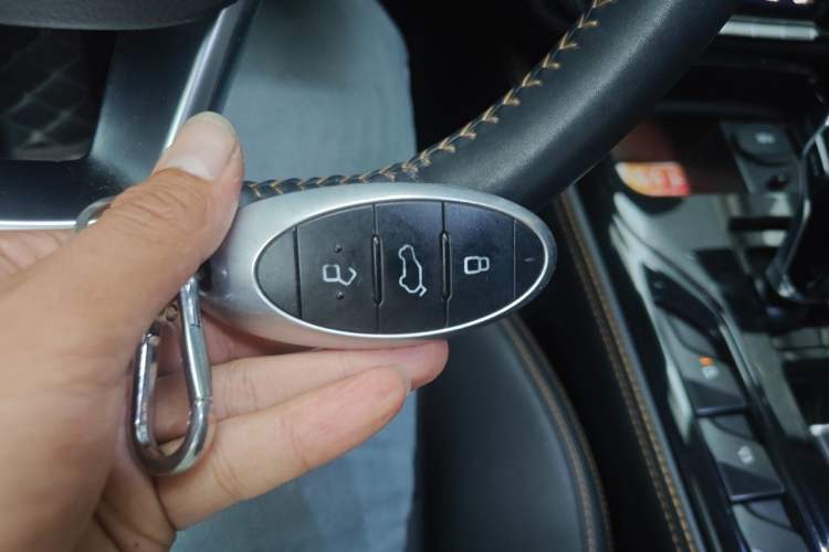 Used Bestune T77 2019 230 TID Automatic Prestige Version China V Emission Standard Vehicle Key