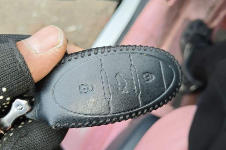 Used Bestune T77 2019 230 TID Automatic Prestige Version China V Emission Standard Vehicle Key