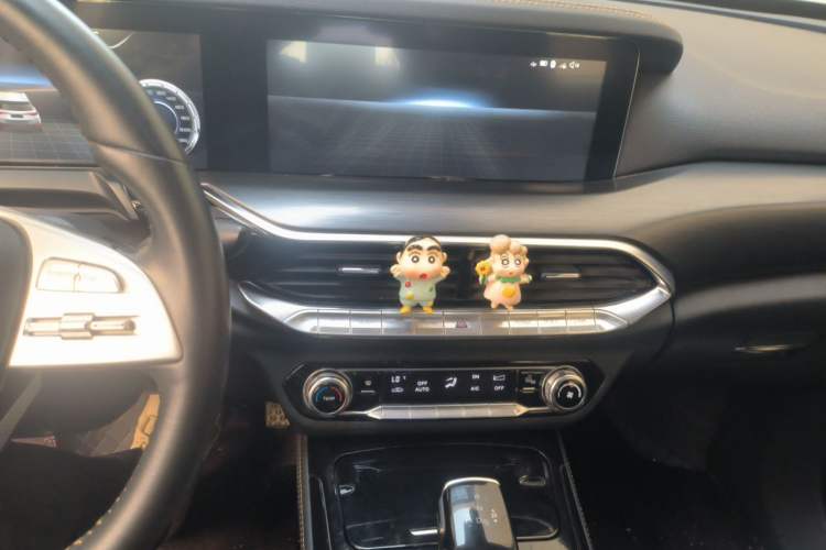 Used Bestune T77 2019 230 TID Automatic Prestige Version China V Emission Standard Audio And AC Panel