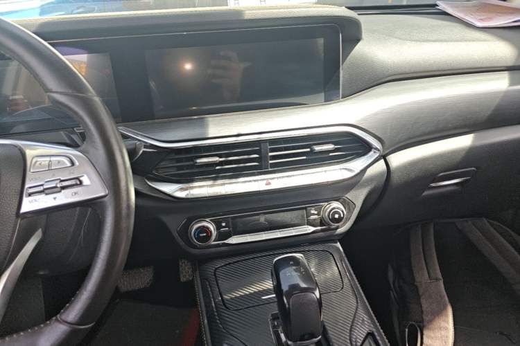 Used Bestune T77 2019 230 TID Automatic Prestige Version China V Emission Standard Audio And AC Panel