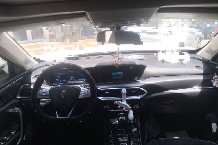 Used Bestune T77 2019 230 TID Automatic Prestige Version China V Emission Standard Center Console