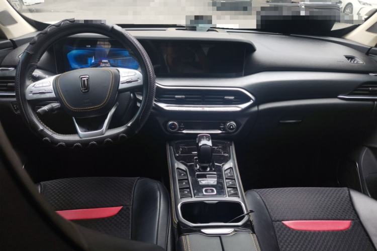 Used Bestune T77 2019 230 TID Automatic Prestige Version China V Center Console