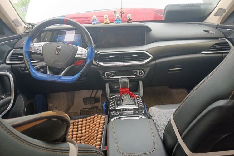 Used Bestune T77 2019 Facelift 230 TID Automatic Luxury Version China V Emission Standard Center Console