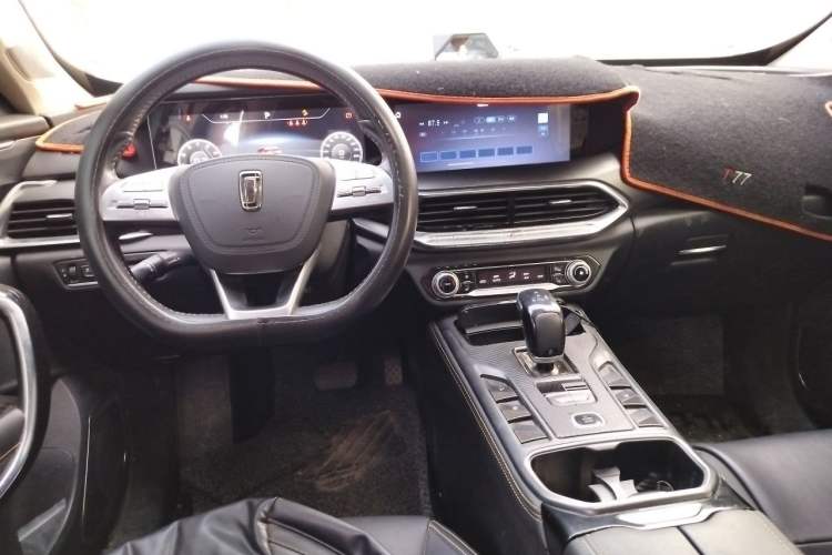Used Bestune T77 2019 230 TID Automatic Prestige Version Rice Noodle Edition China VI Emission Standard Center Console