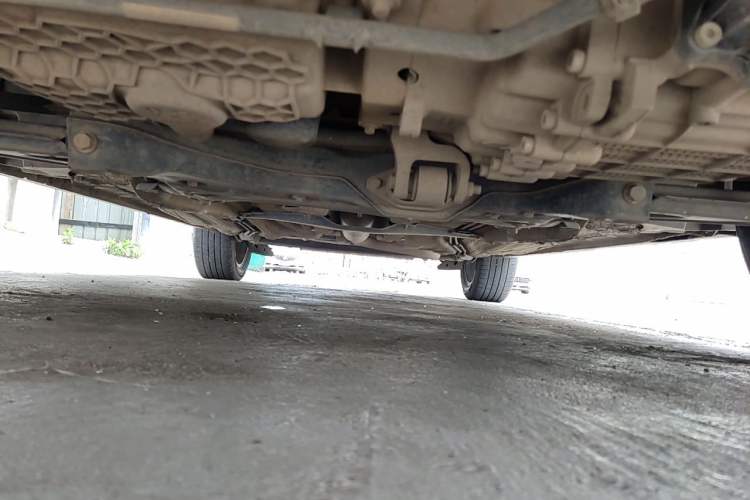 Used Bestune T77 2019 230 TID Automatic Luxury Version China VI Emission Standard Chassis Front
