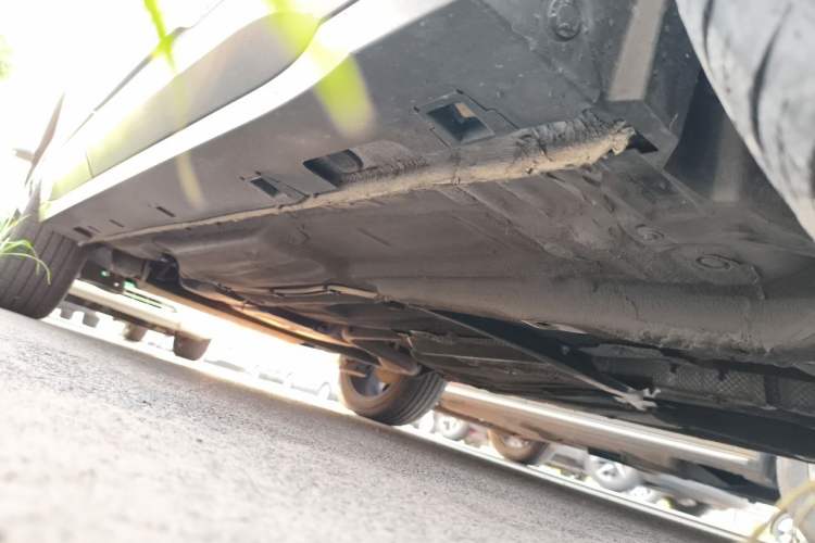 Used Bestune T77 2019 230 TID Automatic Prestige Version China V Emission Standard Chassis Front Right