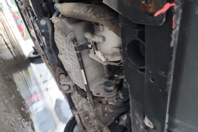 Used Bestune T77 2019 230 TID Automatic Luxury Version China VI Emission Standard Chassis Front