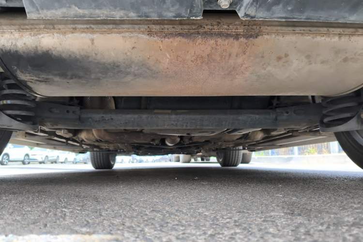 Used Bestune T77 2019 230 TID Automatic Prestige Version China V Emission Standard Chassis Rear