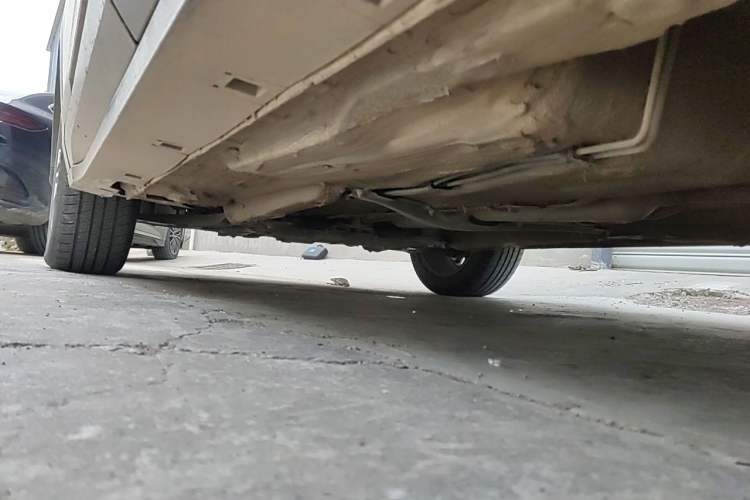 Used Bestune T77 2019 230 TID Automatic Luxury Version China VI Emission Standard Chassis Rear Left