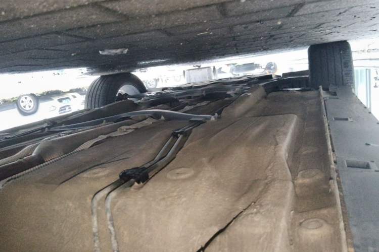 Used Bestune T77 2019 230 TID Automatic Luxury Version China VI Emission Standard Chassis Rear Left