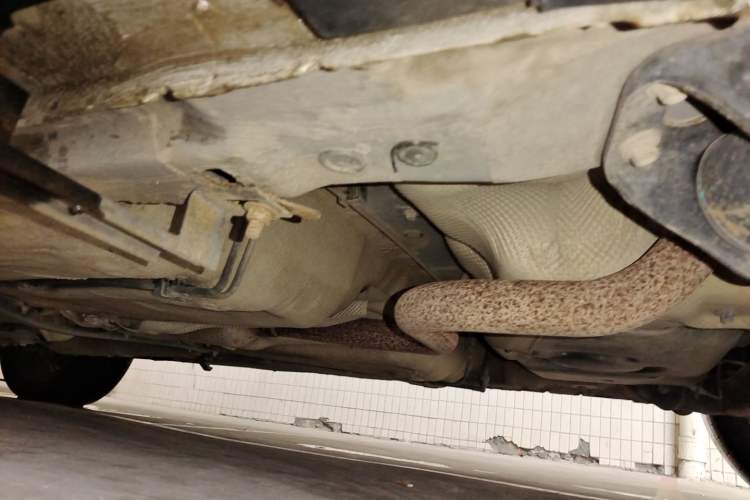 Used Bestune T77 2019 230 TID Automatic Luxury Version China VI Emission Standard Chassis Rear Left