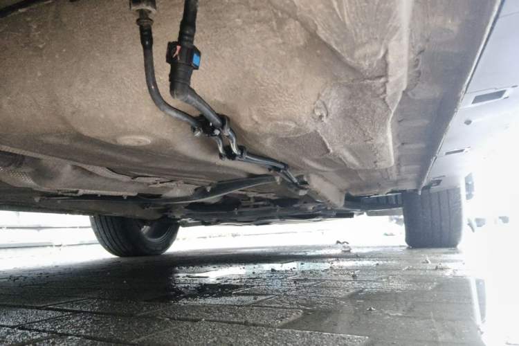 Used Bestune T77 2019 230 TID Automatic Luxury Version China VI Emission Standard Chassis Rear Right