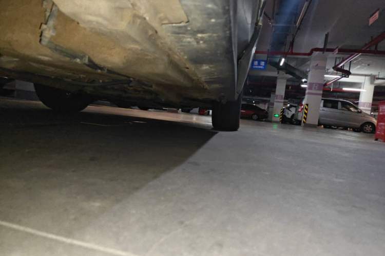 Used Bestune T77 2019 230 TID Automatic Luxury Version China VI Emission Standard Chassis Rear Right