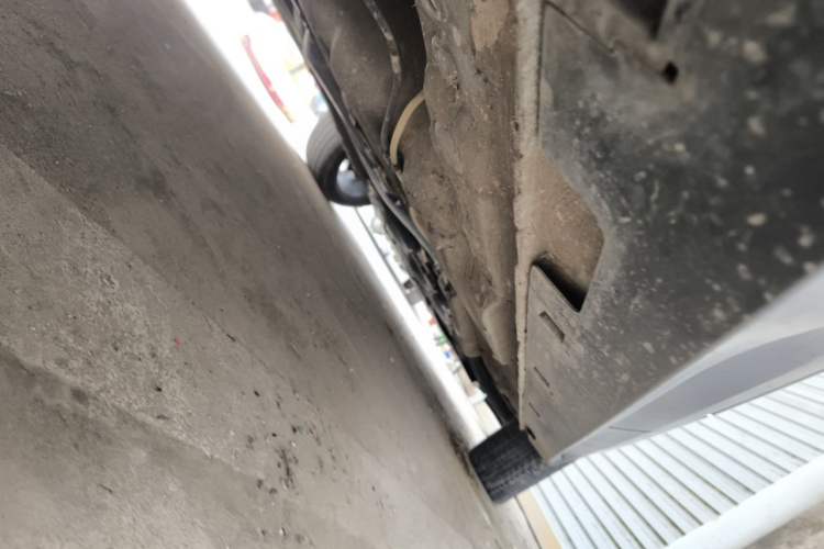 Used Bestune T77 2019 230 TID Automatic Prestige Version China V Emission Standard Chassis Rear Right