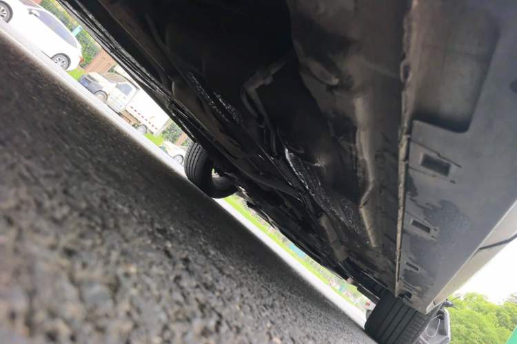Used Bestune T77 2019 230 TID Automatic Luxury Version China VI Emission Standard Chassis Rear Right
