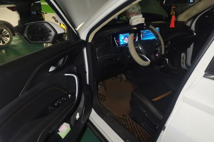 Used Bestune T77 2019 230 TID Automatic Luxury Version National V Driver Seat